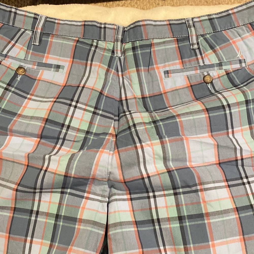 Perfect condition shorts - Picture 3 of 3